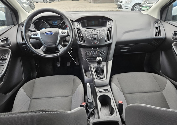 Ford Focus cena 23900 przebieg: 156000, rok produkcji 2014 z Piwniczna-Zdrój małe 379